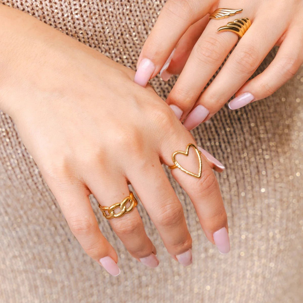 Ring Asas of the Liberdade Adjustable 18K Gold Plated