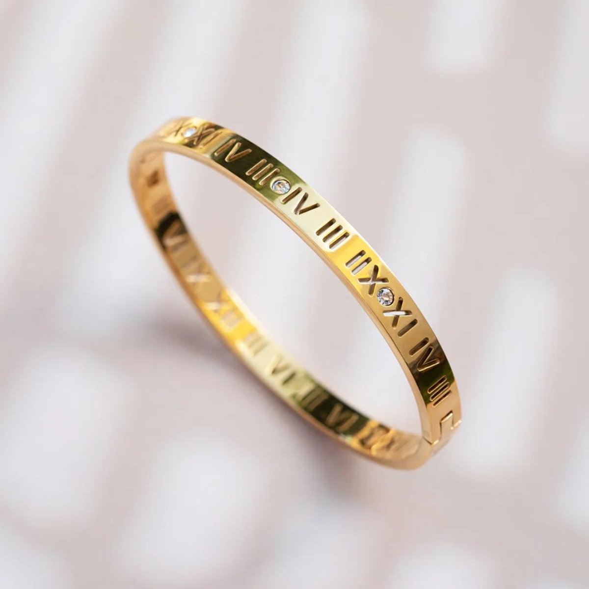 Roman Numerals Bracelet 18K Gold Plated
