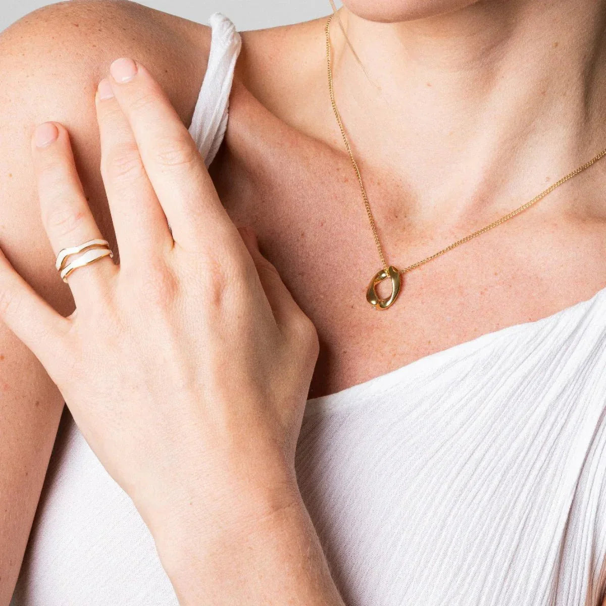 Ring Abstract Mother of Pearl Adjustable 18K Gold Plated
