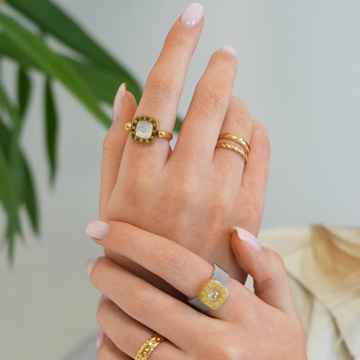 Ring Square Charm Spinning 18K Gold Plated