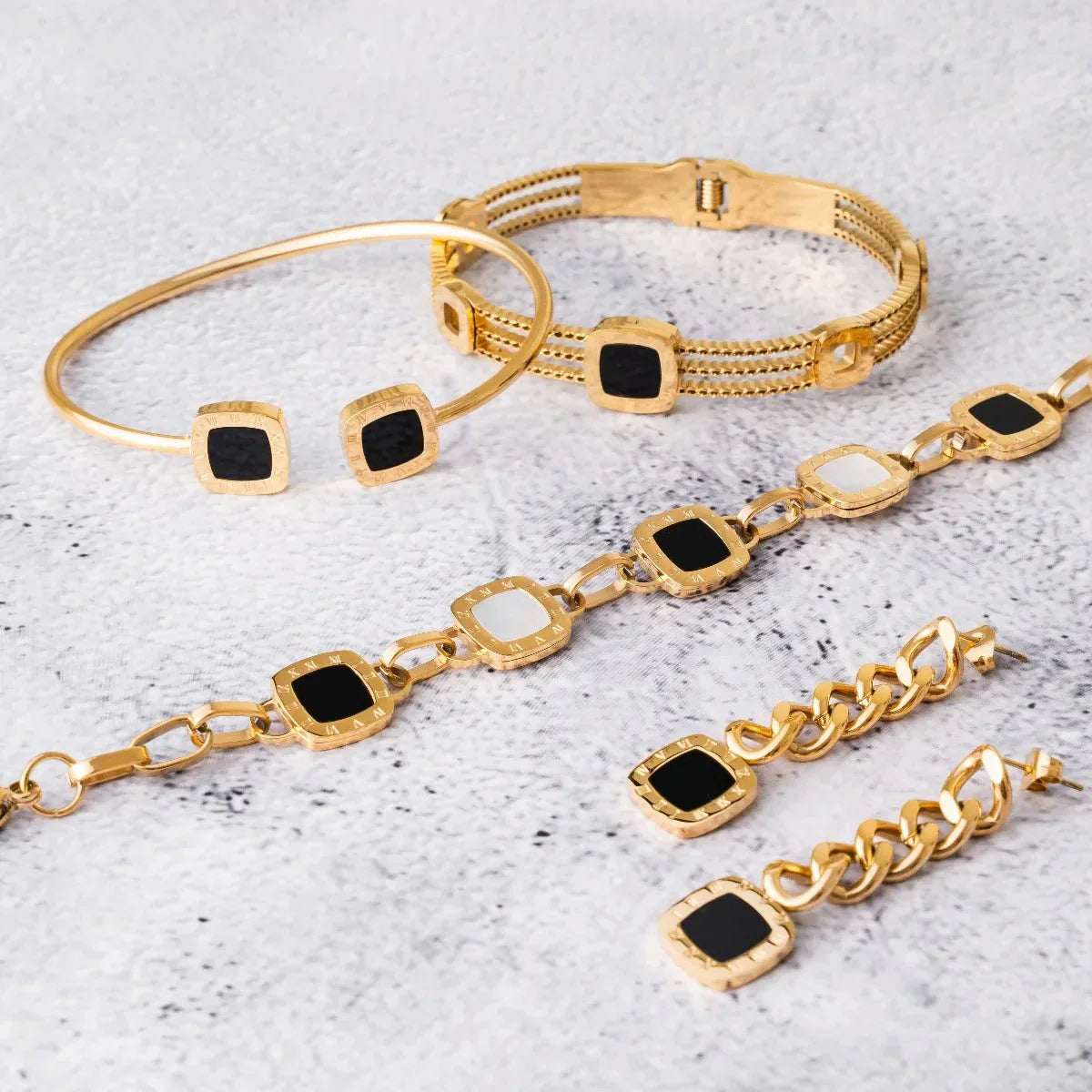 Onyx Summer Bracelet 18K Gold Plated
