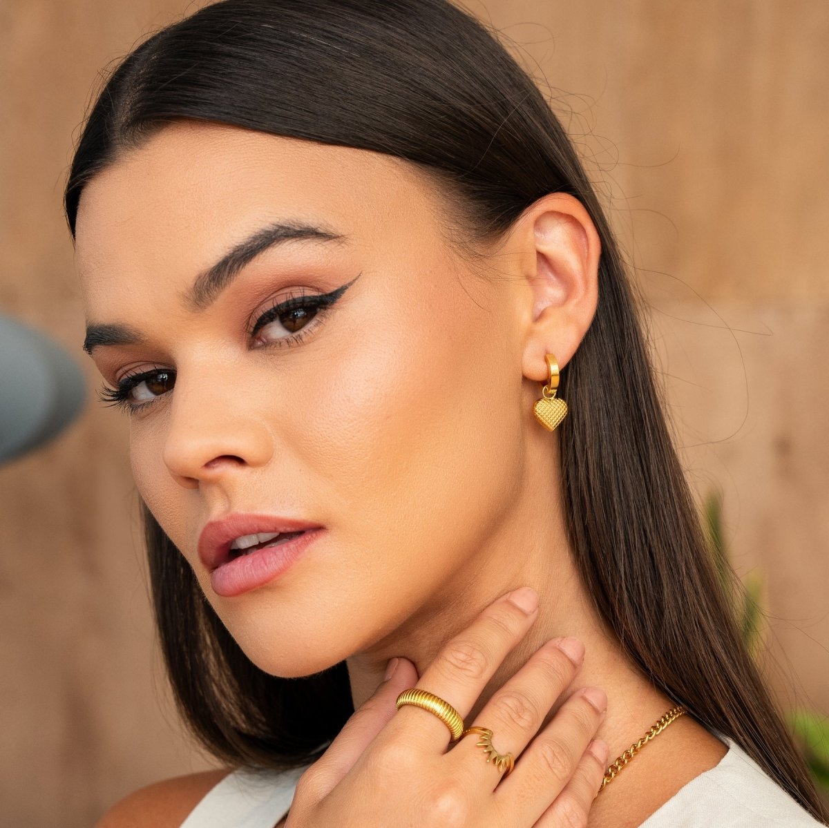 Earring Love Small Hoop 18K Gold Plated