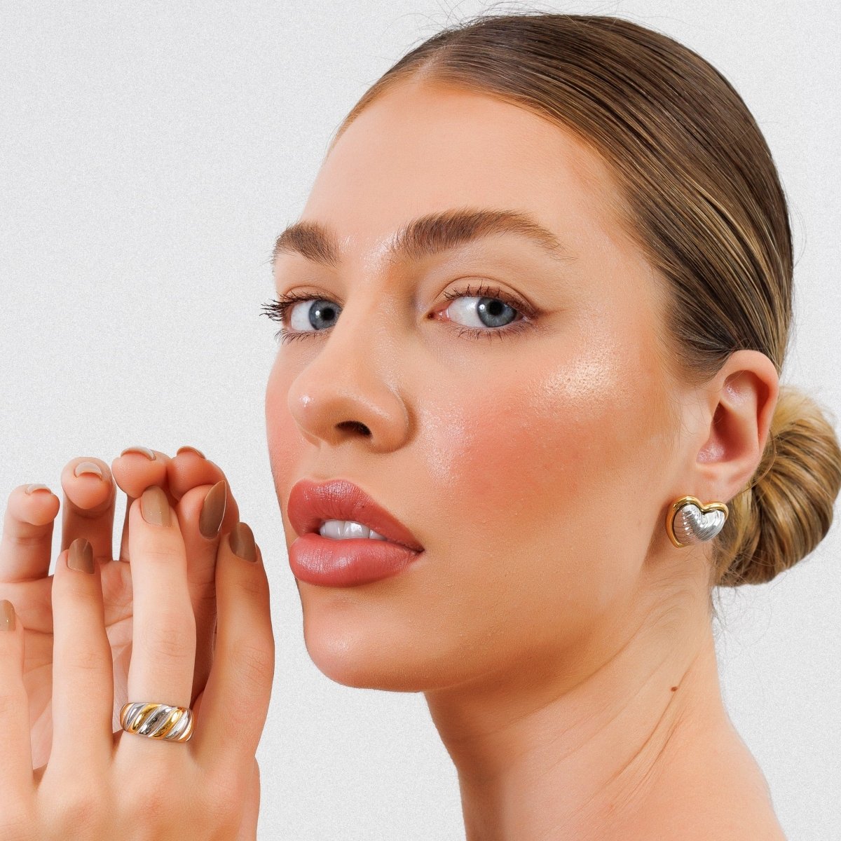 Earring Heart Contorno with Mixed Gold and Silver Finish